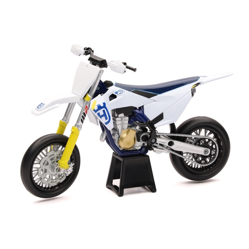New Ray Toys 1:12 Scale Husqvarna – FS450 Super Moto Bike 58163