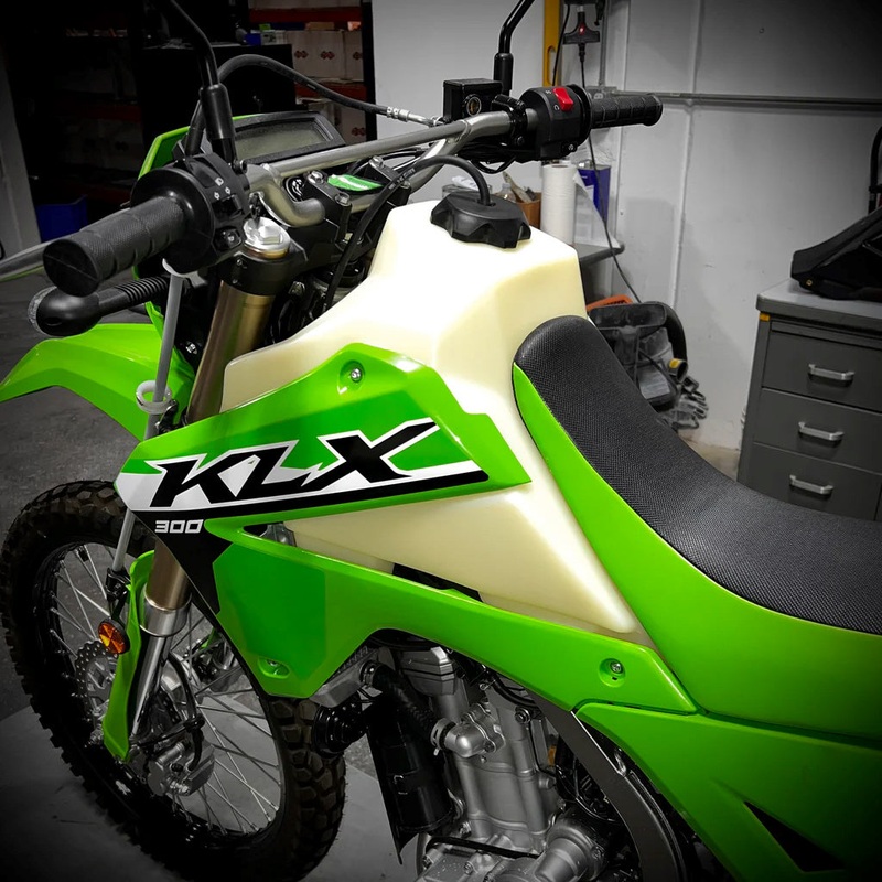 IMS 57-3437 Fuel Tank Natural 3.8 Kaw Klx300