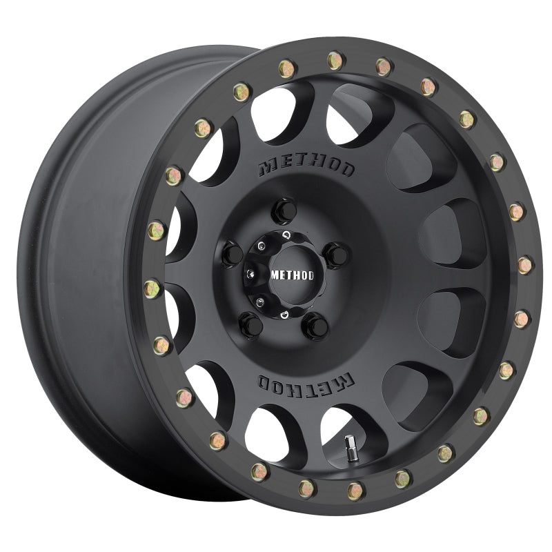 Method MR105 Beadlock 17×8.5 0mm Offset 5×5.5 108mm CB Matte Black w/BH-H24125 Wheel
