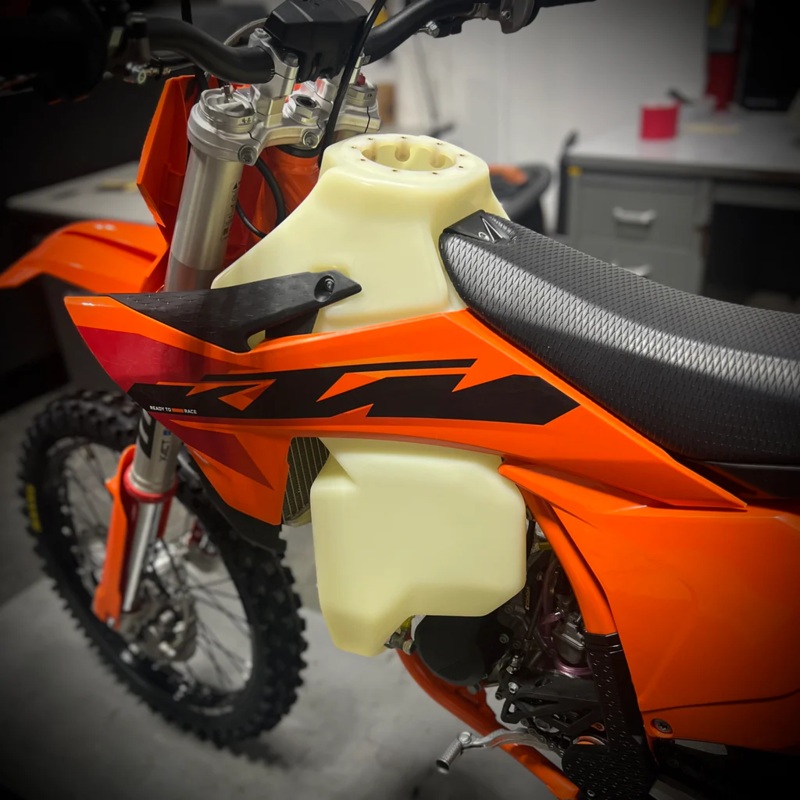 IMS 57-3548 Fuel  Tank  2.6  Gal  Natural Ktm/Gas